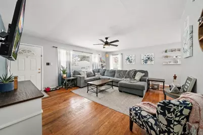 228 W Taylor Street, Dekalb, IL 60115 - Photo 4