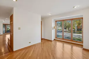 6148 N Lowell Ave, Chicago, IL 60646 - Photo 4