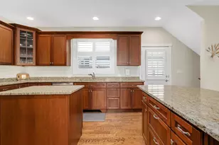 1607 E Indiana St, Wheaton, IL 60187 - Photo 12