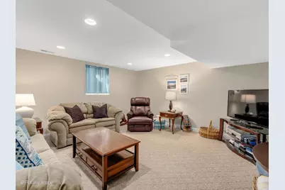 1607 E Indiana Street, Wheaton, IL 60187 - Photo 26