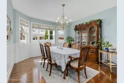 1607 E Indiana Street, Wheaton, IL 60187 - Photo 8