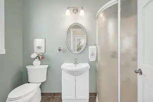 1607 E Indiana St, Wheaton, IL 60187 - Photo 16