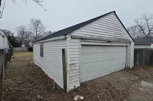 422 Garfield Ave, Calumet City, IL 60409 - Photo 4