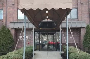 835 Pearson St, Des Plaines, IL 60016 - Photo 2