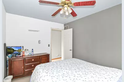 2013 Briar Hill Drive W, Schaumburg, IL 60194 - Photo 26