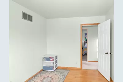 2013 Briar Hill Drive W, Schaumburg, IL 60194 - Photo 30