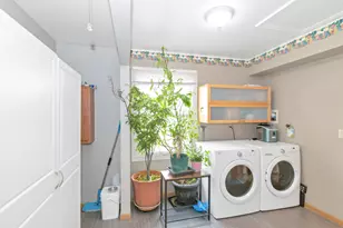 2013 Briar Hill Dr W, Schaumburg, IL 60194 - Photo 20