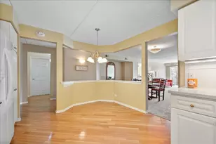 3850 W Bryn Mawr Ave, Chicago, IL 60659 - Photo 6