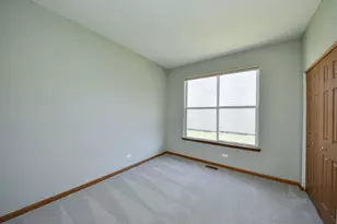 3001 Solitude Ln, Aurora, IL 60502 - Photo 14