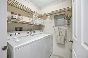 132 Wolcott Ct, Schaumburg, IL 60193 - Photo 8