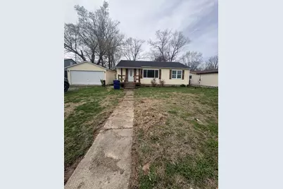 818 S Church Street, Carmi, IL 62821 - Photo 1
