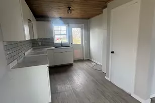 818 S Church St, Carmi, IL 62821 - Photo 12