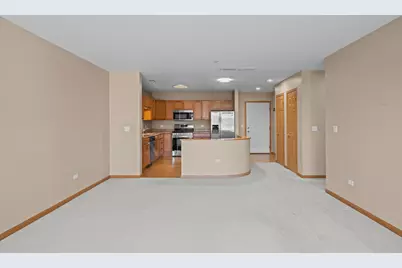 100 N Bokelman Street #330, Roselle, IL 60172 - Photo 10