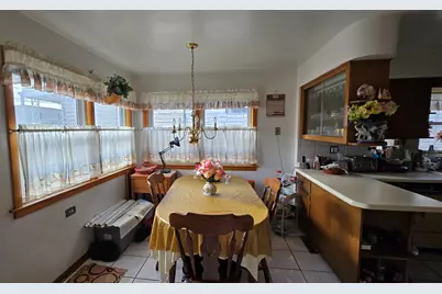 2025 N 72nd Court, Elmwood Park, IL 60707 - Photo 8