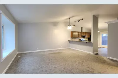 386 Campus Drive, Elgin, IL 60120 - Photo 4