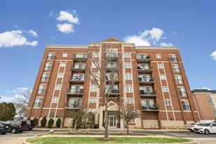 405 S Creekside Dr, Palatine, IL 60074 - Photo 1