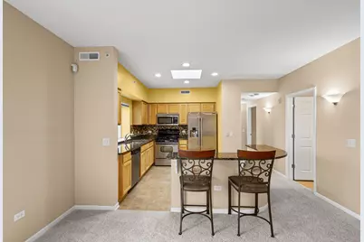 405 S Creekside Drive #605, Palatine, IL 60074 - Photo 6