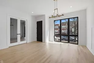 4242 N Sacramento Ave, Chicago, IL 60618 - Photo 2