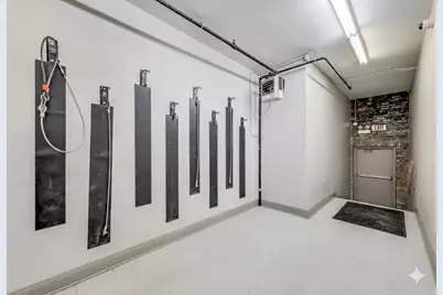 405 E Oakwood Boulevard #4L, Chicago, IL 60653 - Photo 8