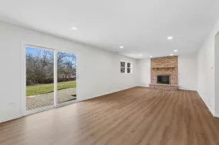 13910 Green Valley Dr, Orland Park, IL 60467 - Photo 8