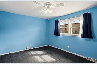 9835 Rutherford Avenue, Oak Lawn, IL 60453 - Photo 8