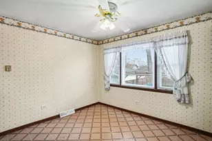 9835 Rutherford Ave, Oak Lawn, IL 60453 - Photo 12