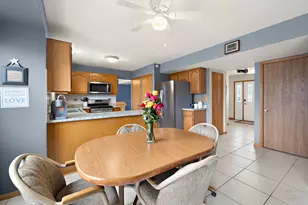 1278 Regent Dr, Mundelein, IL 60060 - Photo 16