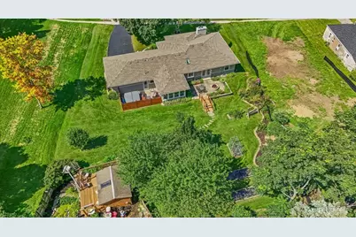 418 Lake Shore Boulevard, Wauconda, IL 60084 - Photo 46
