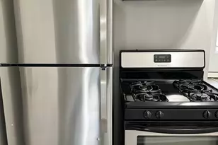 8635 S 84th Ct, Hickory Hills, IL 60457 - Photo 6