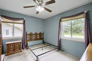 104 Sharon Ln, North Aurora, IL 60542 - Photo 12