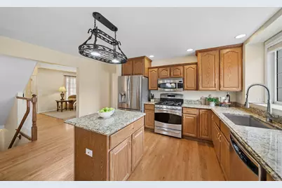 5204 Chokeberry Drive, Naperville, IL 60564 - Photo 8