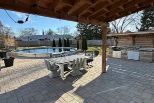 1413 W Plainfield Rd, La Grange Highlands, IL 60525 - Photo 14