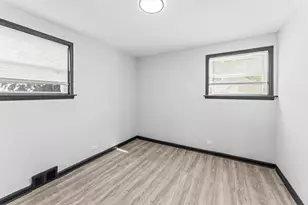 47 48th Ave, Bellwood, IL 60104 - Photo 10