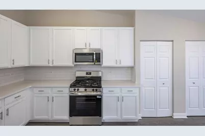 1882 Blossom Ridge Drive, Bolingbrook, IL 60490 - Photo 10