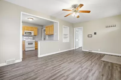 35669 Benjamin Avenue, Ingleside, IL 60041 - Photo 6