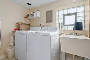 25 N Craig Pl, Lombard, IL 60148 - Photo 20