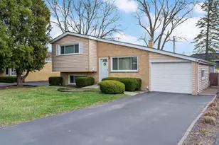 25 N Craig Pl, Lombard, IL 60148 - Photo 2