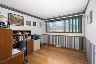 25 N Craig Pl, Lombard, IL 60148 - Photo 12