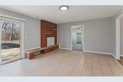 16524 Sawyer Avenue, Markham, IL 60428 - Photo 6