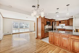 204 W Clarendon St, Arlington Heights, IL 60004 - Photo 6