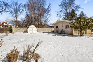 204 W Clarendon St, Arlington Heights, IL 60004 - Photo 24