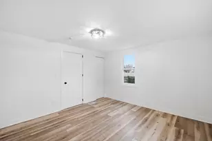 408 N Hebbard St, Joliet, IL 60432 - Photo 16