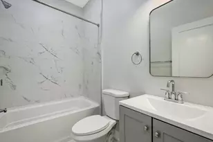 3956 S Indiana St, Chicago, IL 60653 - Photo 8