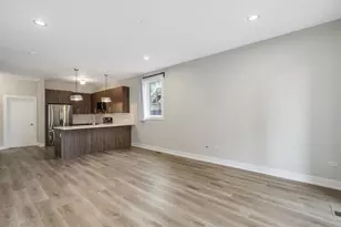 3956 S Indiana St, Chicago, IL 60653 - Photo 6