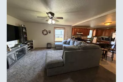 608 4th Avenue, Sterling, IL 61081 - Photo 4