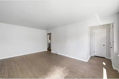 2110 N Marmora Avenue, Chicago, IL 60639 - Photo 6