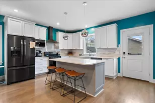 1733 N Troy St, Chicago, IL 60647 - Photo 6