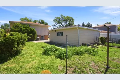 9224 Melvina Avenue, Oak Lawn, IL 60453 - Photo 18