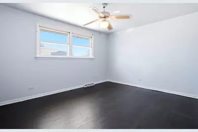 9224 Melvina Avenue, Oak Lawn, IL 60453 - Photo 12
