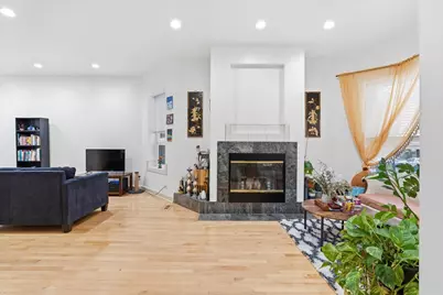 5739 N Winthrop Avenue #1, Chicago, IL 60660 - Photo 4